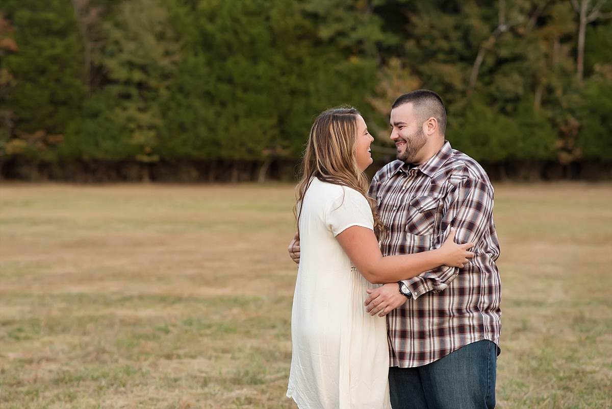 Fall engagement pictures at Long Hunter Park