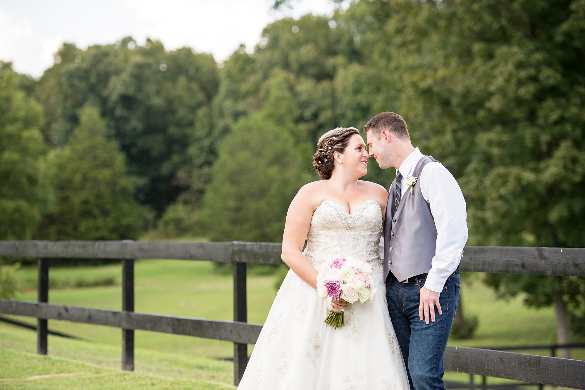 Fall Wedding at Terian Farms outside of Nashville Tennessee Destination Wedding