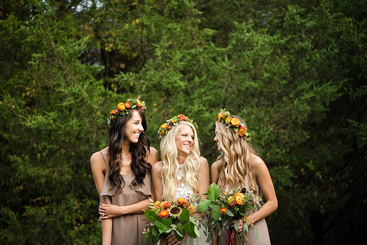 Bridesmaid and bride in forrest with bohemian style